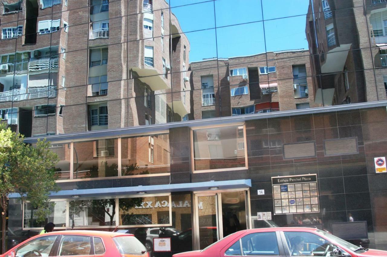 Apartamento Malaga Centro Y Playa-Parking エクステリア 写真